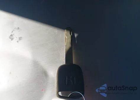 2009 Honda Accord 2.4 Lx z USA, uszkodzony, nr VIN 1HGCP26319A187120